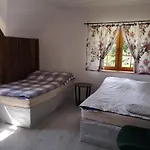 Dom Na Korzeniu Feriehus Szynwald